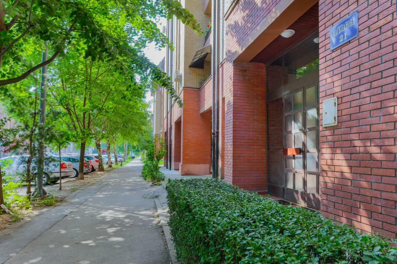Apartment Gloria Belgrad Exteriör bild